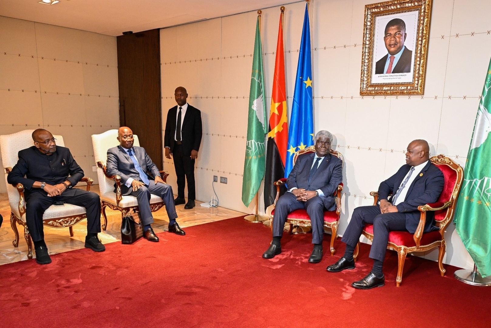 Côte d’Ivoire: Prime Minister Beugré Mambé Arrives in Luanda for the 7th European Union–African Union Summit